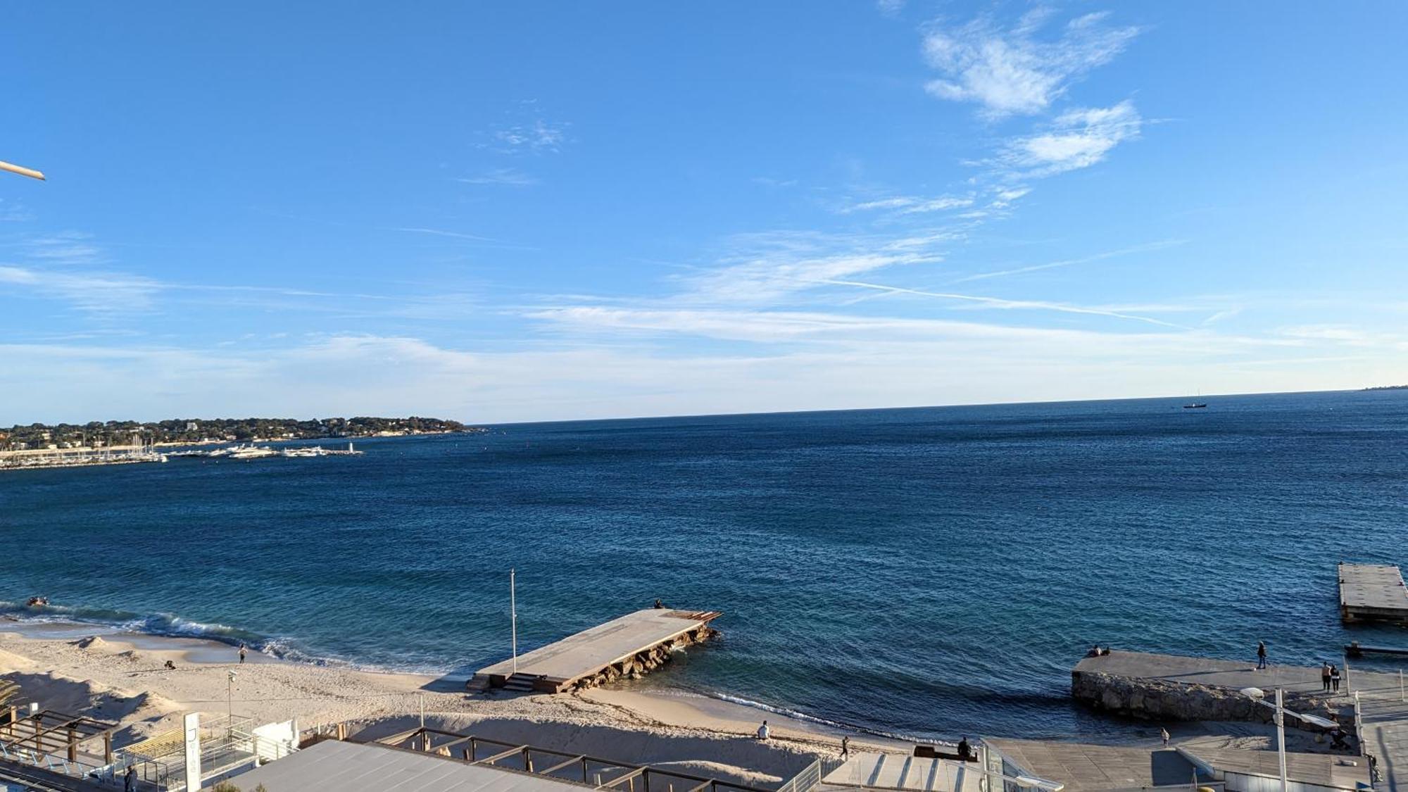 Superbe Appartement Vue Mer Panoramique Juan-les-Pins Exteriör bild