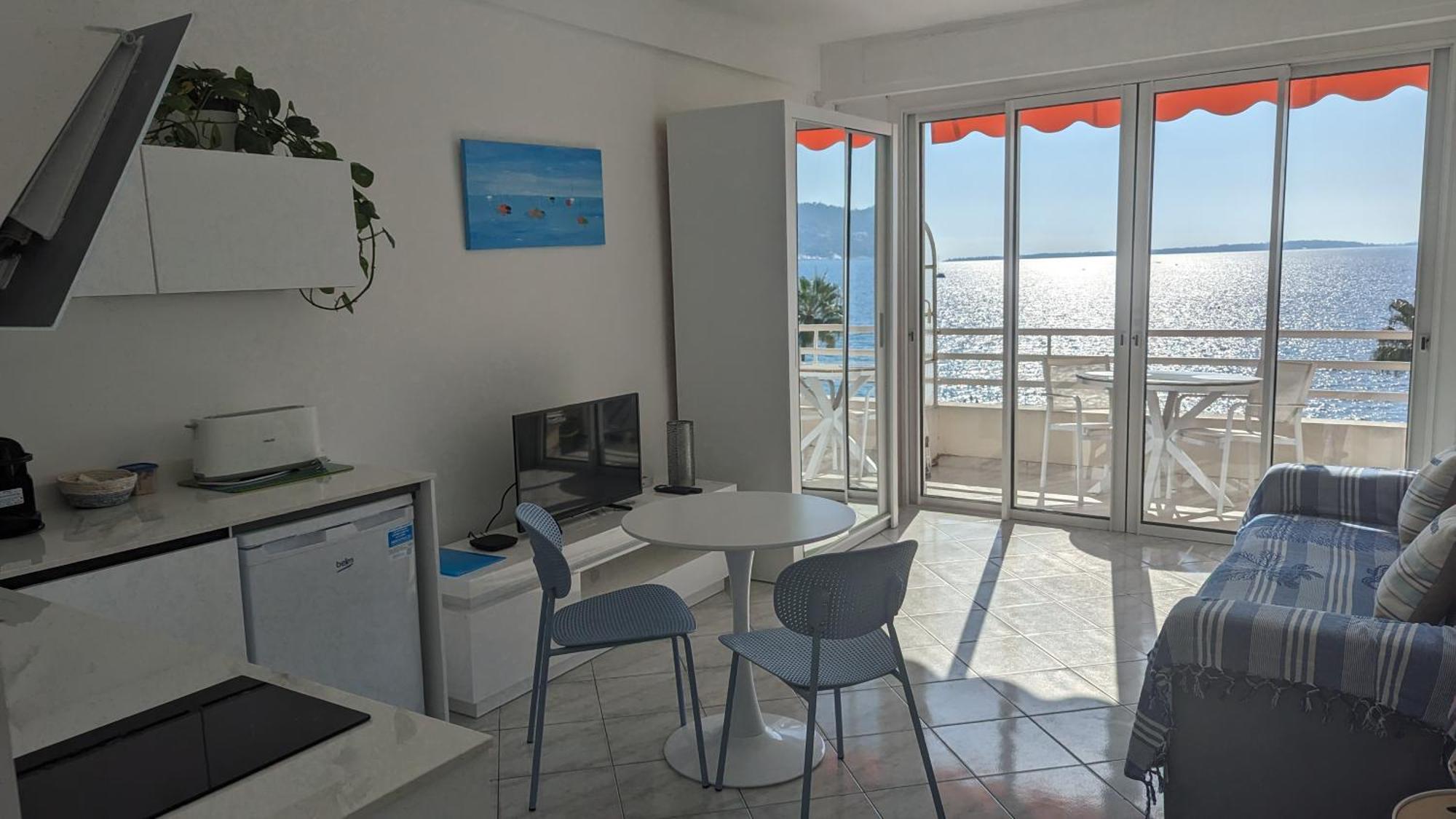 Superbe Appartement Vue Mer Panoramique Juan-les-Pins Exteriör bild